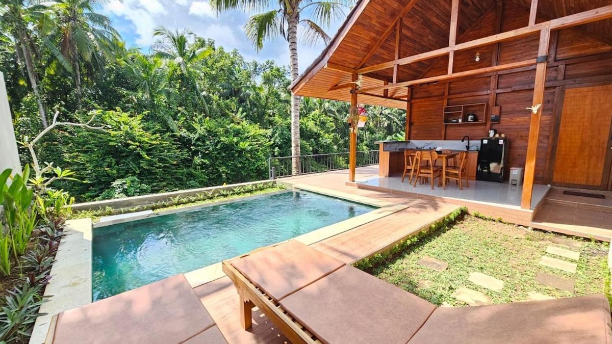 Utu 2, - Bali Ubud (Bali)
